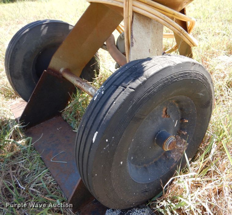 image for item LU9588 (2) Clemco abrasive blast machines