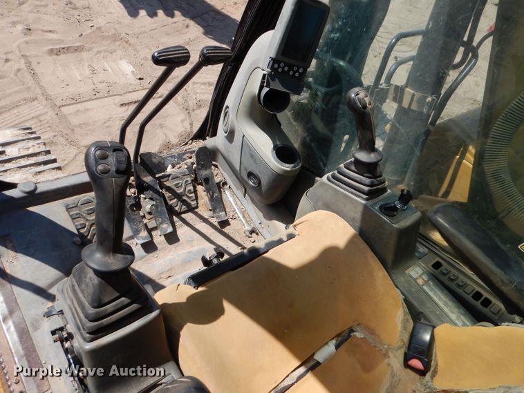 image for item LU9593 2007 Caterpillar 324D L  excavator