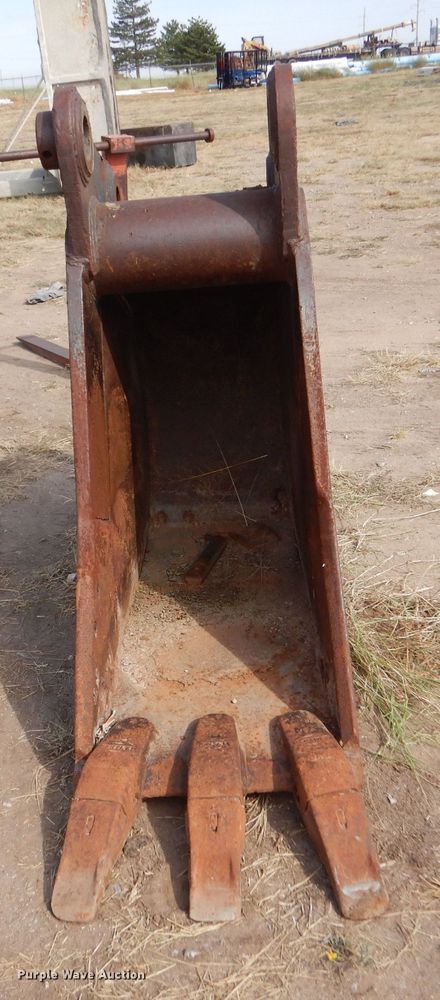 image for item LU9595 Excavator bucket