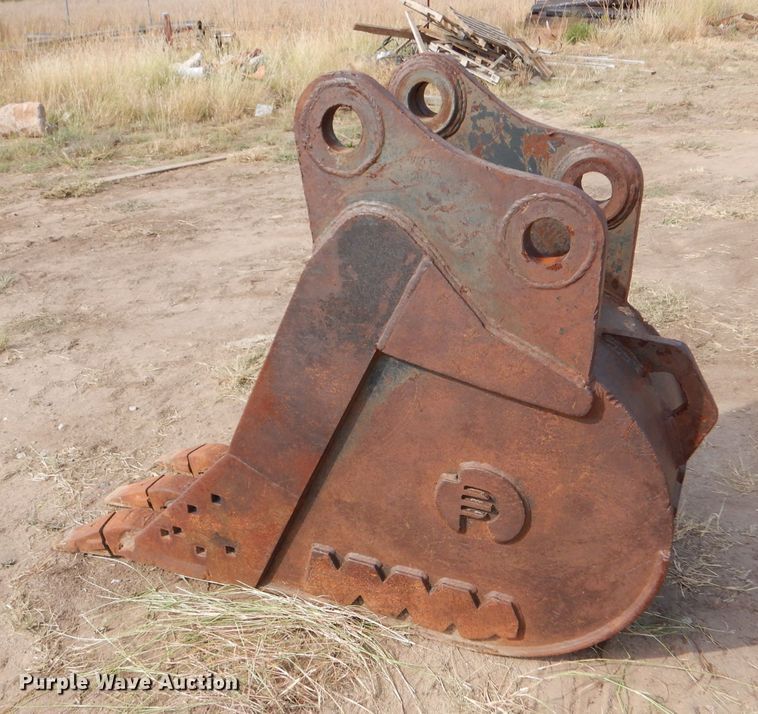 image for item LU9595 Excavator bucket