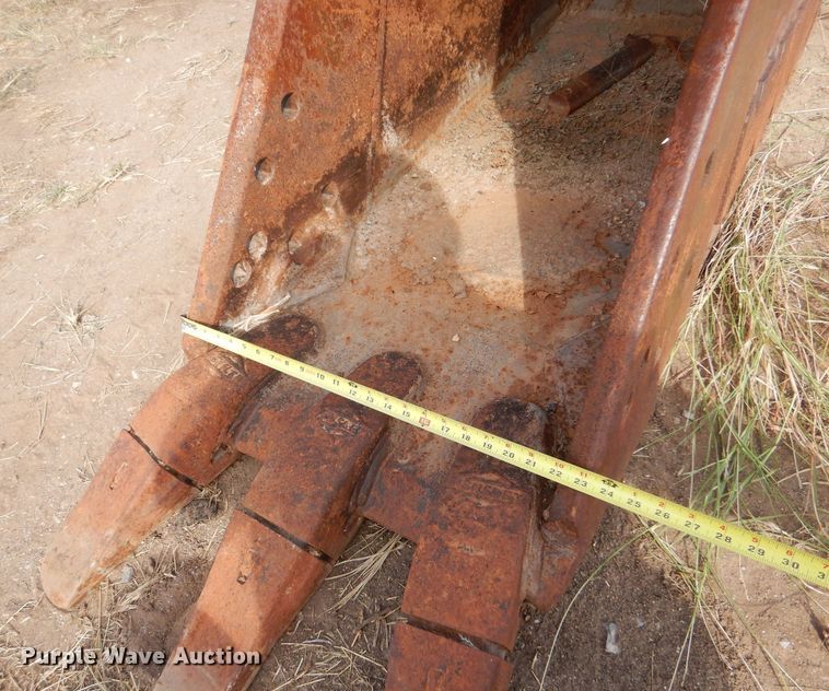 image for item LU9595 Excavator bucket