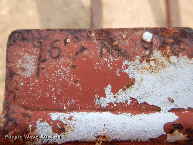 image for item LU9596 44" L forks