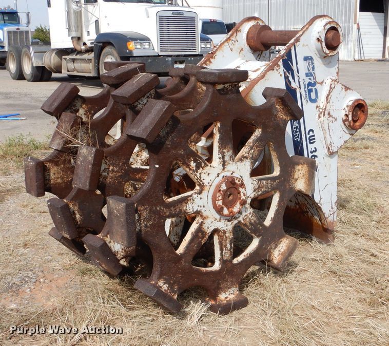 image for item LU9597 FRD Furukawa CW36 III  compaction wheel