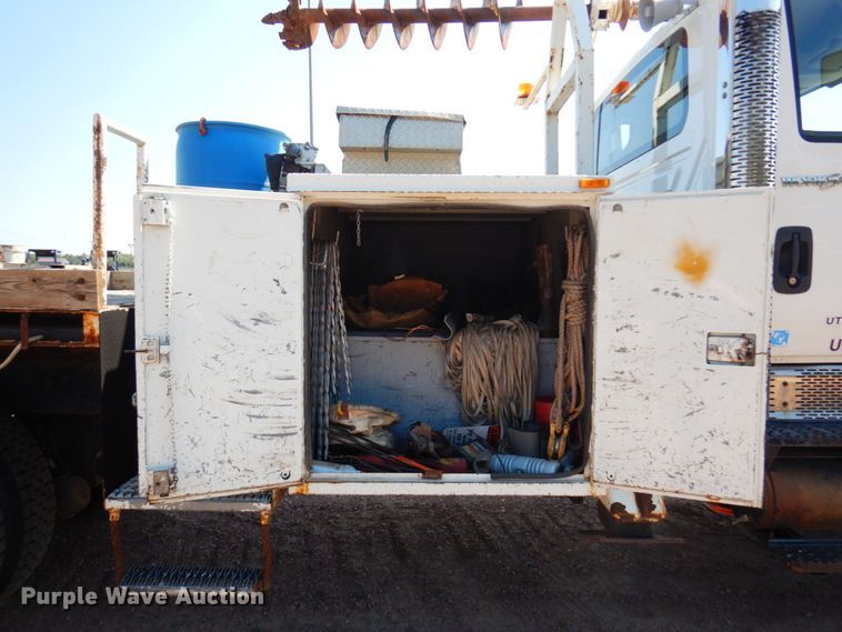 image for item MH9151 2009 International WorkStar 7400  digger derrick truck