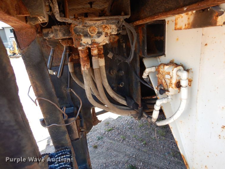 image for item MH9151 2009 International WorkStar 7400  digger derrick truck