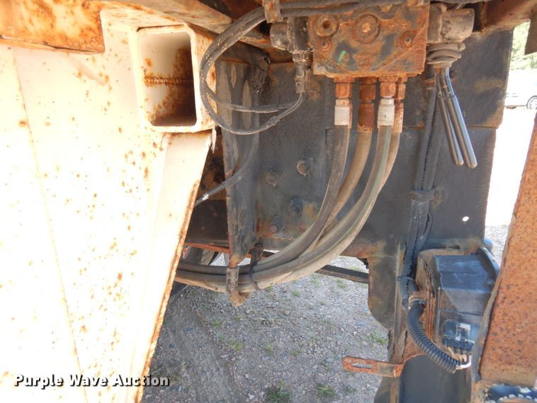 image for item MH9151 2009 International WorkStar 7400  digger derrick truck