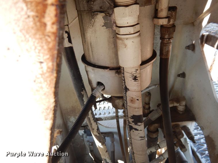 image for item MH9151 2009 International WorkStar 7400  digger derrick truck