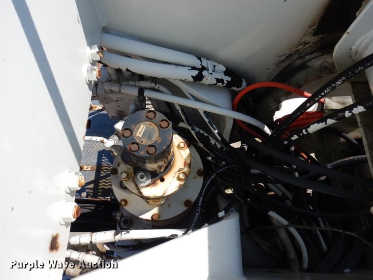 image for item MH9151 2009 International WorkStar 7400  digger derrick truck