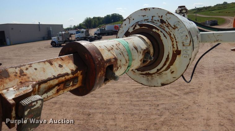 image for item MH9151 2009 International WorkStar 7400  digger derrick truck