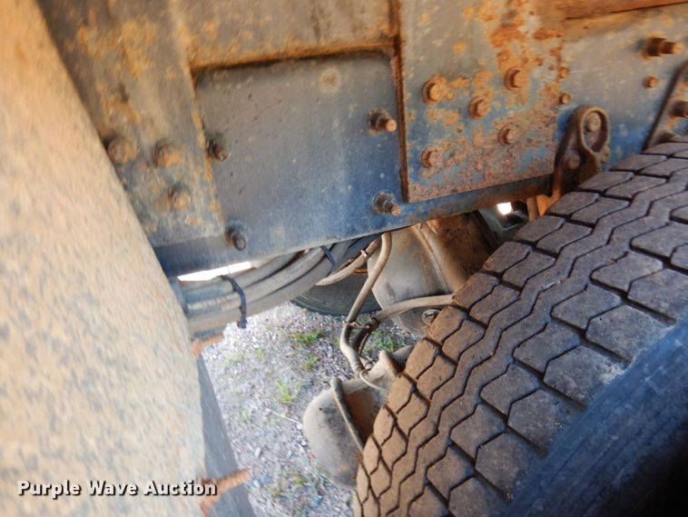 image for item MH9151 2009 International WorkStar 7400  digger derrick truck