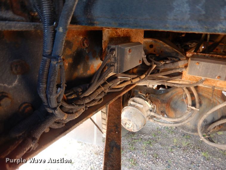 image for item MH9151 2009 International WorkStar 7400  digger derrick truck