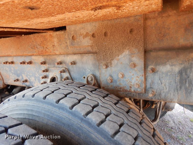 image for item MH9151 2009 International WorkStar 7400  digger derrick truck