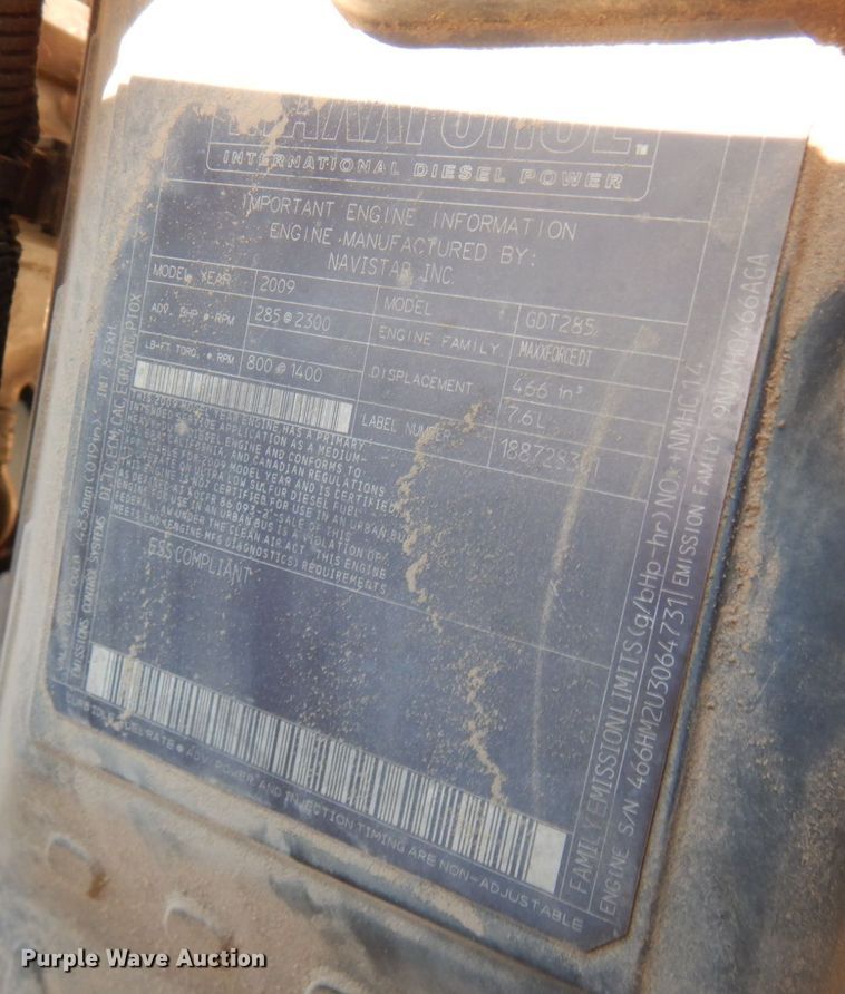 image for item MH9151 2009 International WorkStar 7400  digger derrick truck