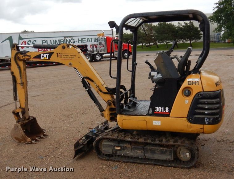 image for item MH9158 2005 Caterpillar 301.8  mini excavator