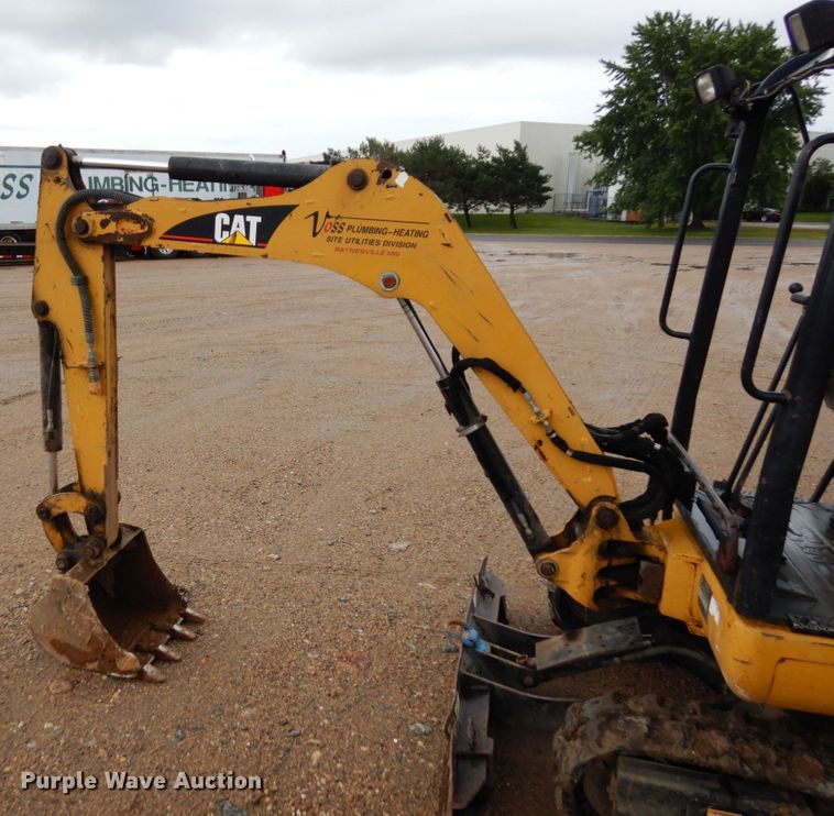 image for item MH9158 2005 Caterpillar 301.8  mini excavator