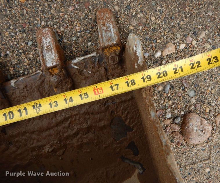 image for item MH9158 2005 Caterpillar 301.8  mini excavator