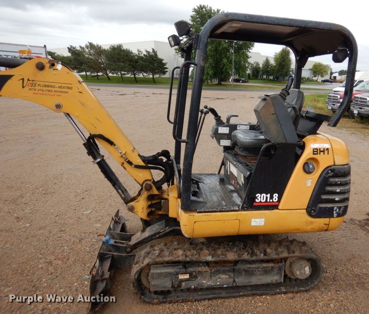 image for item MH9158 2005 Caterpillar 301.8  mini excavator