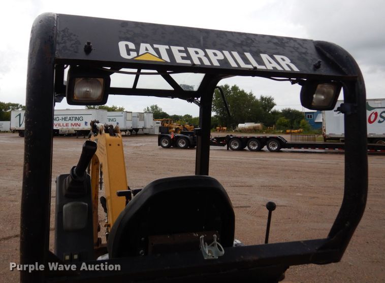 image for item MH9158 2005 Caterpillar 301.8  mini excavator