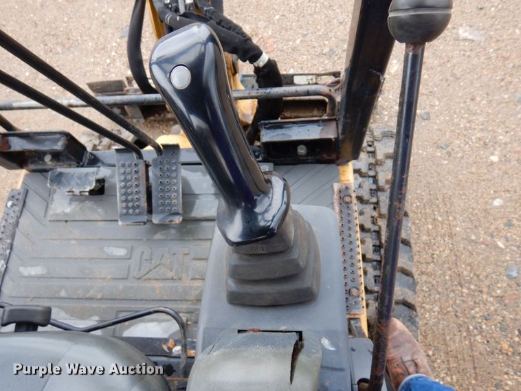 image for item MH9158 2005 Caterpillar 301.8  mini excavator