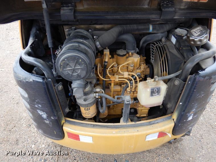 image for item MH9158 2005 Caterpillar 301.8  mini excavator