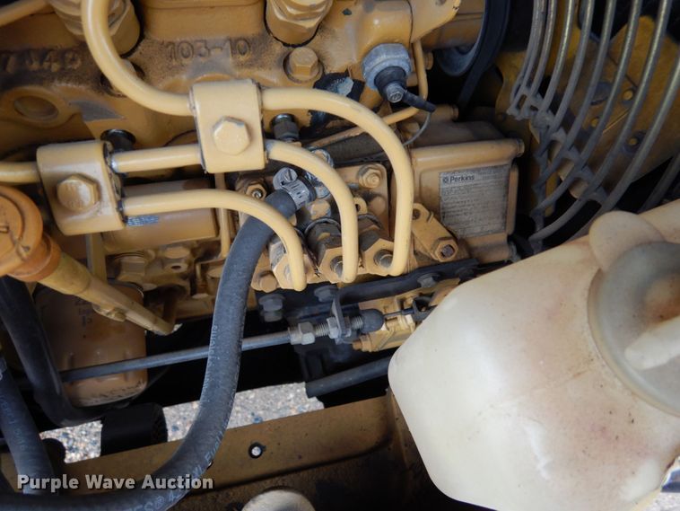 image for item MH9158 2005 Caterpillar 301.8  mini excavator