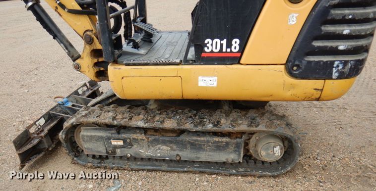 image for item MH9158 2005 Caterpillar 301.8  mini excavator