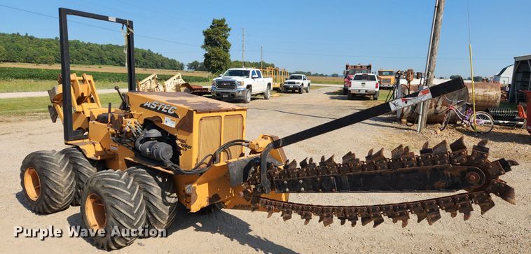 image for item MK9319 2008 Astec Maxi Sneaker D  trencher