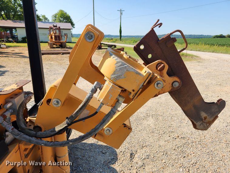 image for item MK9319 2008 Astec Maxi Sneaker D  trencher