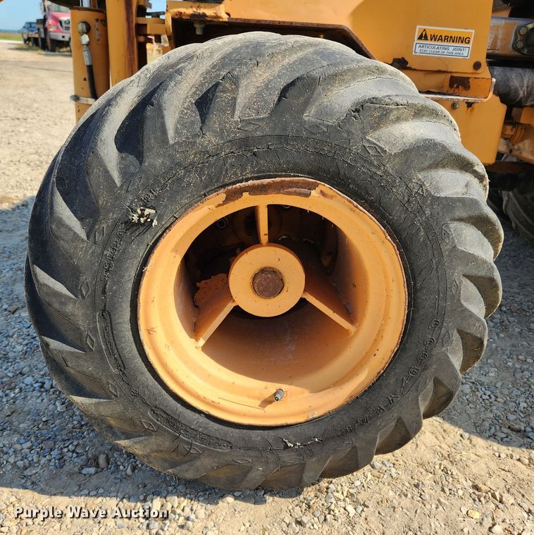 image for item MK9319 2008 Astec Maxi Sneaker D  trencher