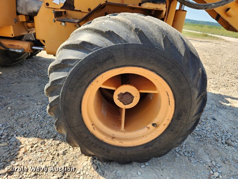 image for item MK9319 2008 Astec Maxi Sneaker D  trencher