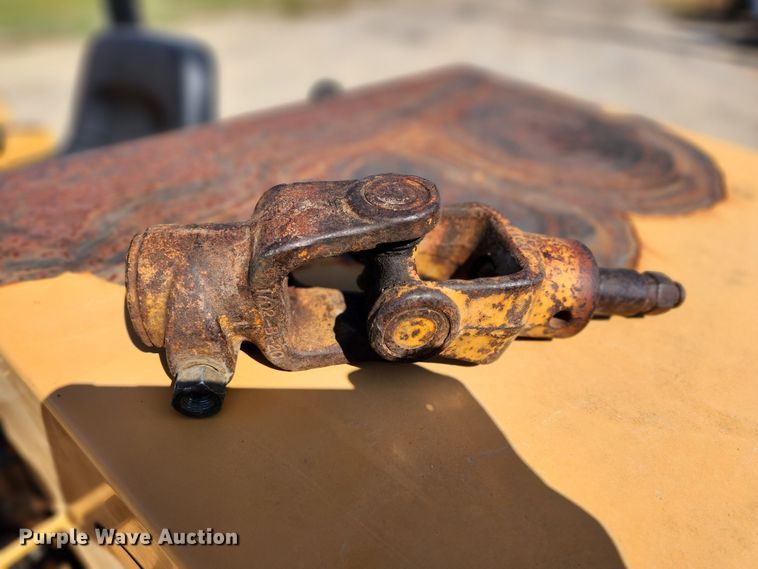 image for item MK9319 2008 Astec Maxi Sneaker D  trencher