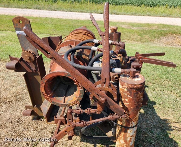 image for item MK9331 Braden M12-160  winch
