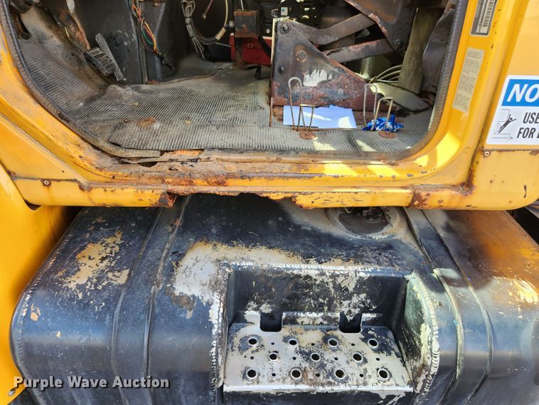 image for item MK9350 2002 International 4900  dump truck
