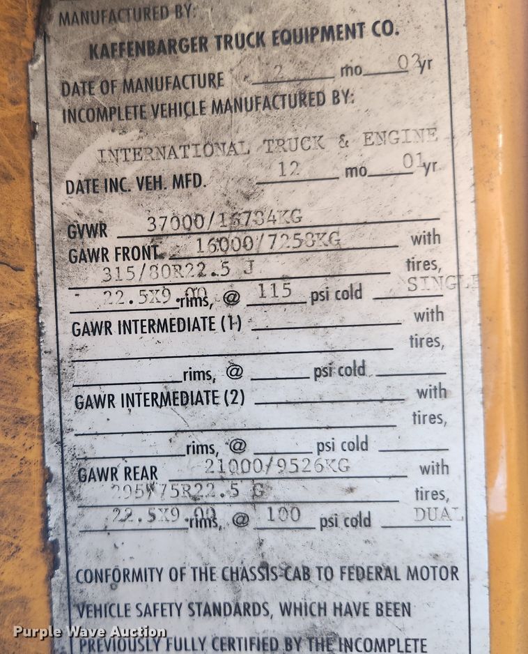 image for item MK9350 2002 International 4900  dump truck