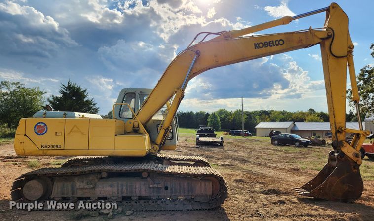 image for item MK9352 1994 Kobelco SK200LC  excavator