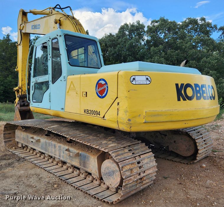 image for item MK9352 1994 Kobelco SK200LC  excavator