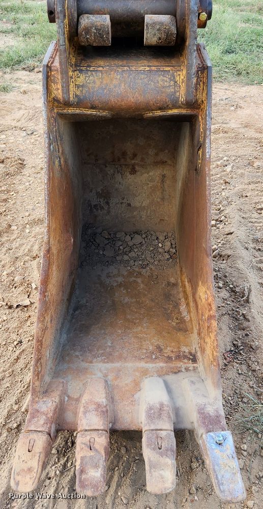 image for item MK9352 1994 Kobelco SK200LC  excavator