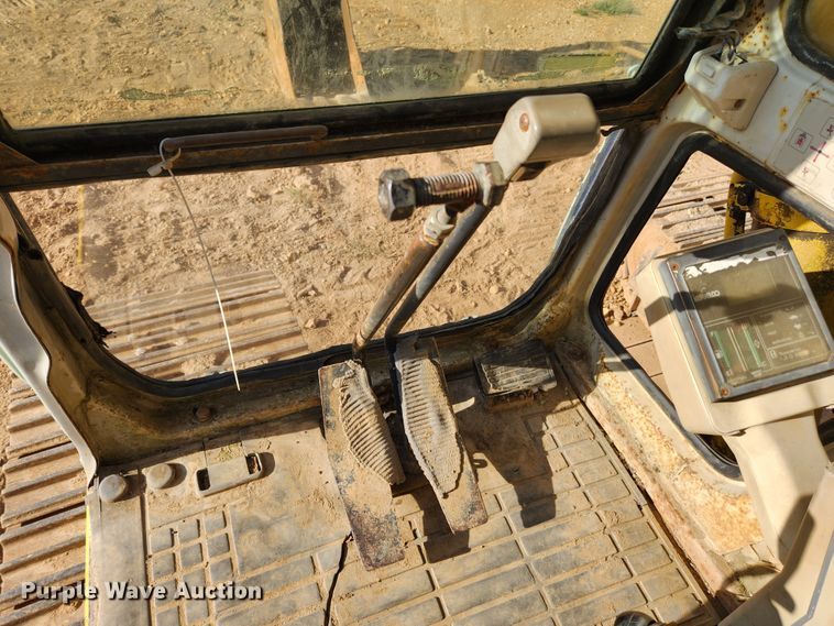 image for item MK9352 1994 Kobelco SK200LC  excavator