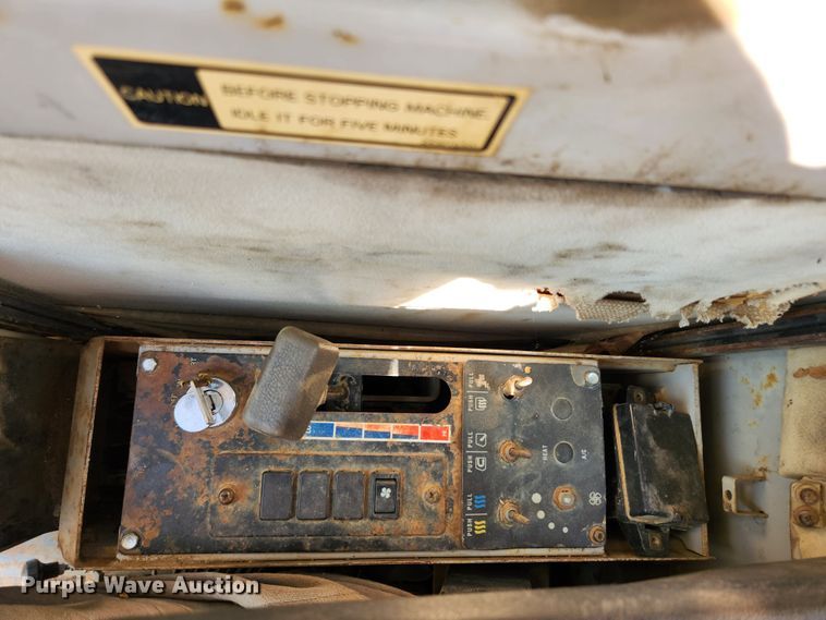 image for item MK9352 1994 Kobelco SK200LC  excavator