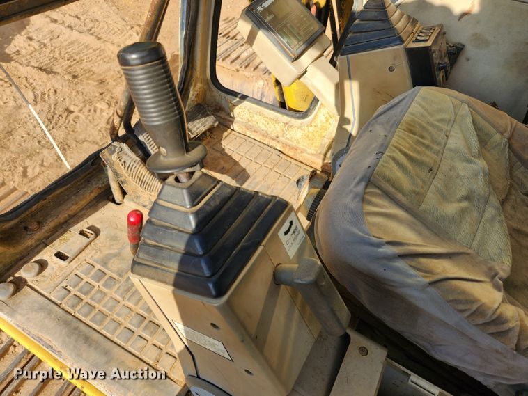 image for item MK9352 1994 Kobelco SK200LC  excavator