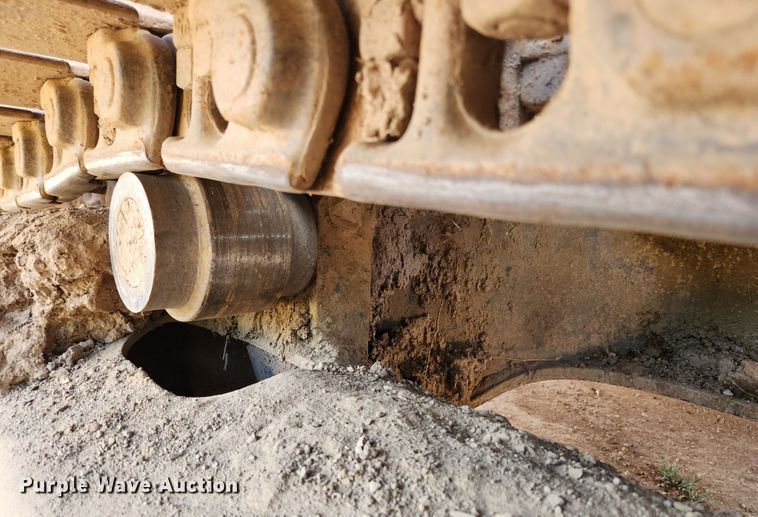 image for item MK9352 1994 Kobelco SK200LC  excavator