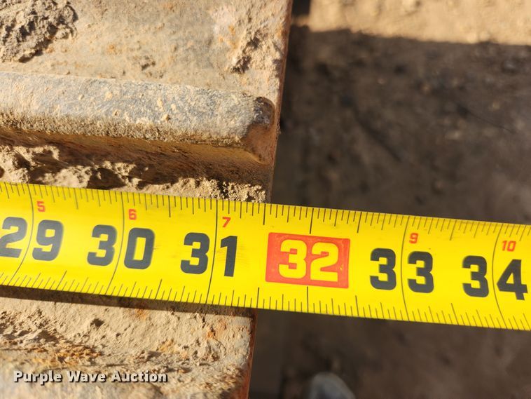 image for item MK9352 1994 Kobelco SK200LC  excavator