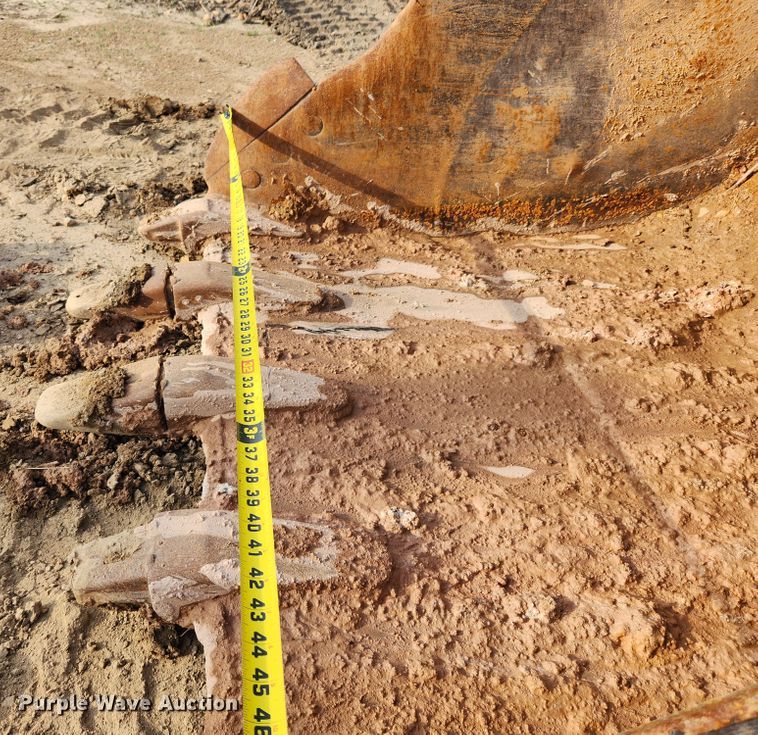 image for item MK9352 1994 Kobelco SK200LC  excavator