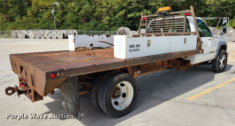 image for item MK9355 2000 Chevrolet 3500 HD  flatbed pickup truck