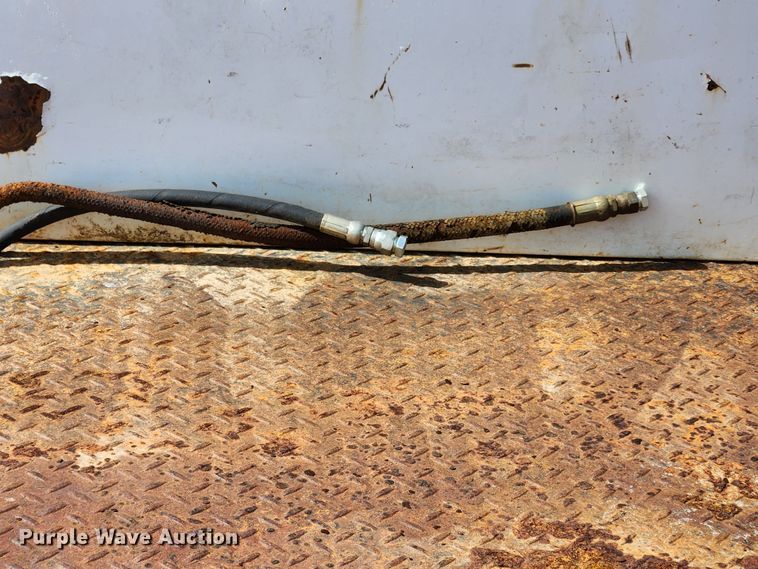 image for item MK9355 2000 Chevrolet 3500 HD  flatbed pickup truck