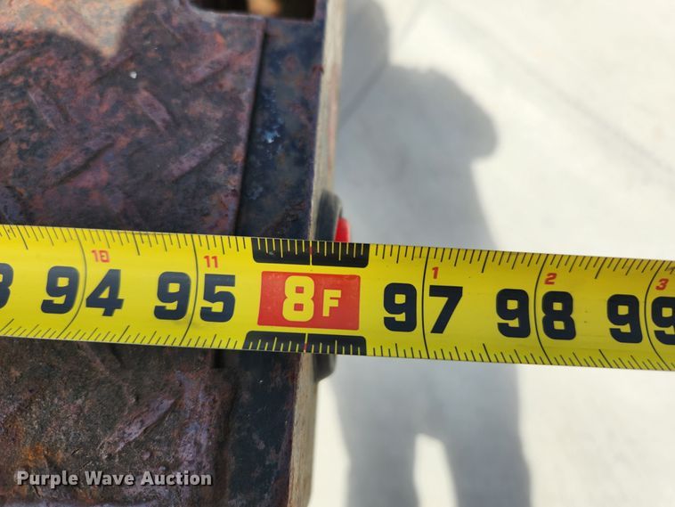 image for item MK9355 2000 Chevrolet 3500 HD  flatbed pickup truck