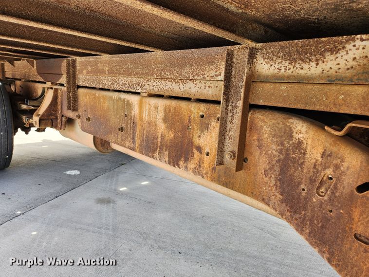 image for item MK9355 2000 Chevrolet 3500 HD  flatbed pickup truck