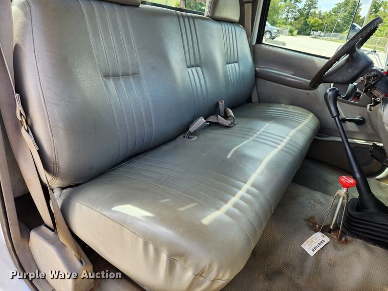 image for item MK9355 2000 Chevrolet 3500 HD  flatbed pickup truck