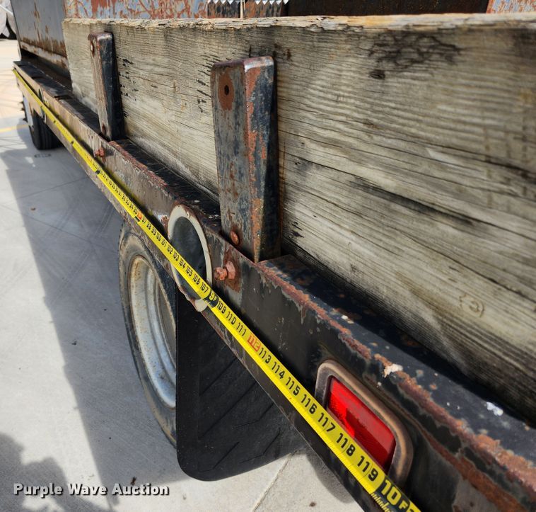 image for item MK9356 2000 Chevrolet 3500HD  flatbed pickup truck