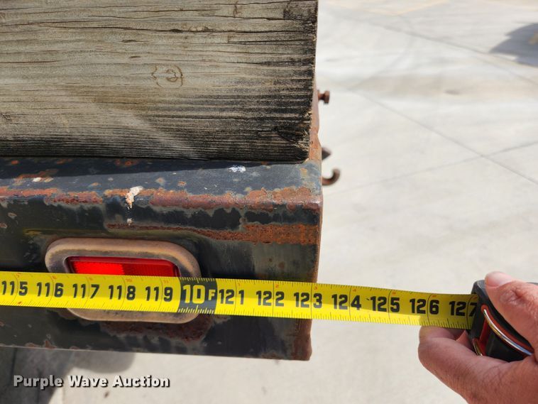 image for item MK9356 2000 Chevrolet 3500HD  flatbed pickup truck